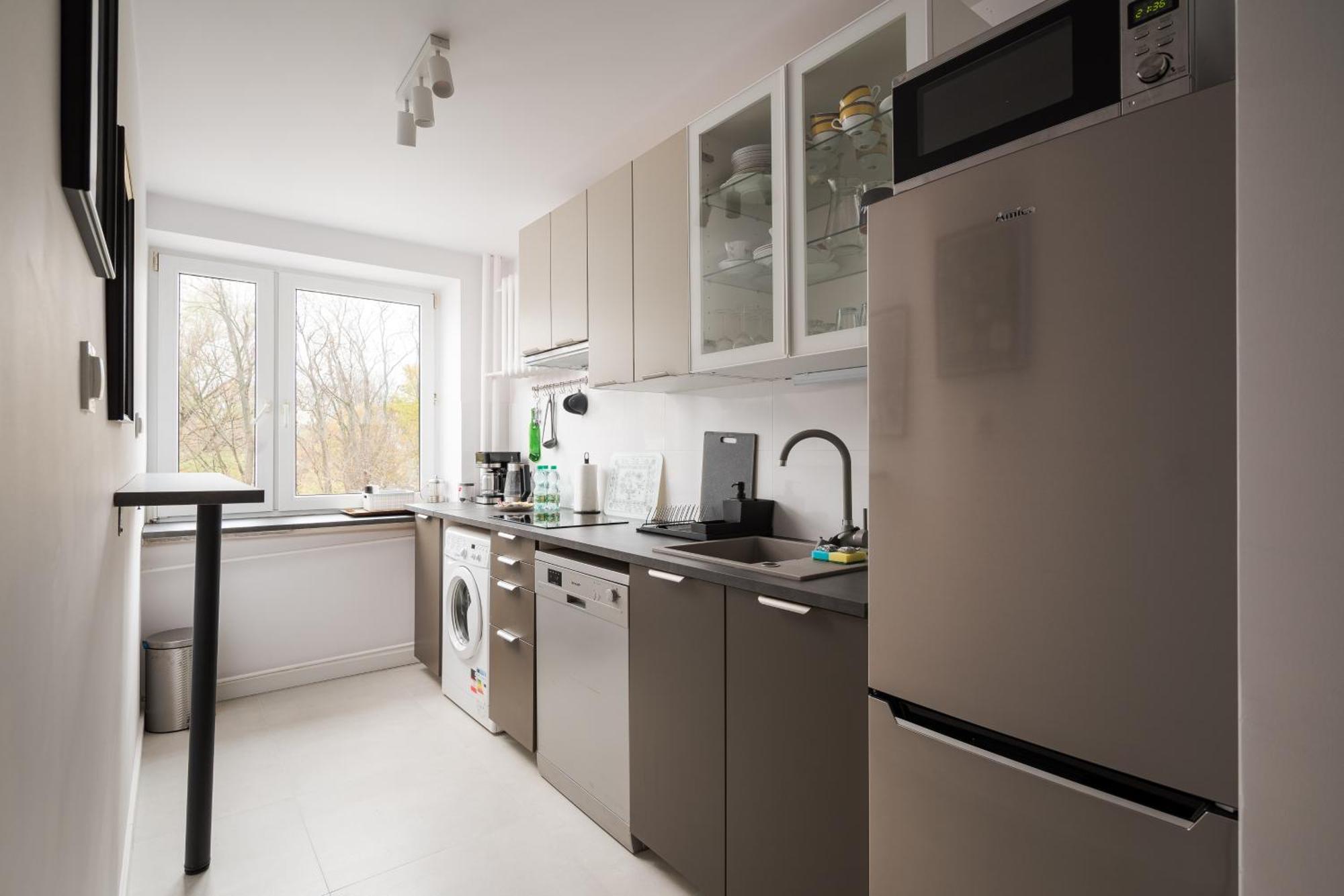 Butas Powisle Spacious