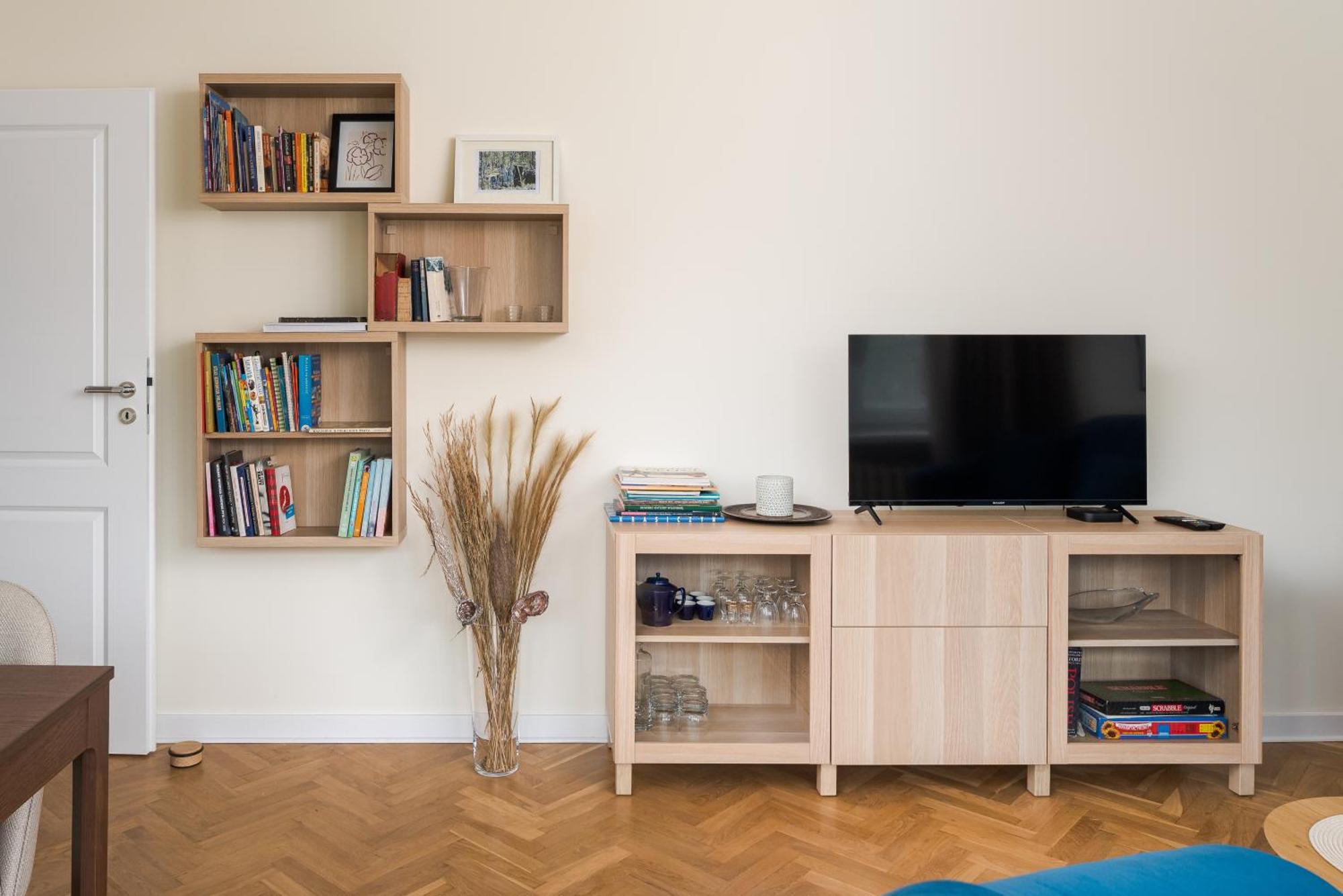 Powisle Spacious Apartment Warsaw